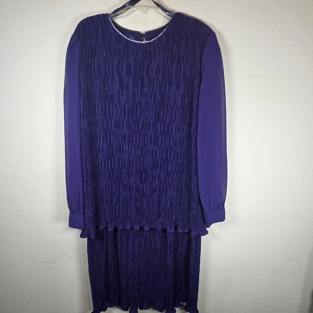 PATRA Purple Pleated Rhinestone Neckline Long Sleeve Dress red hat‎ XL